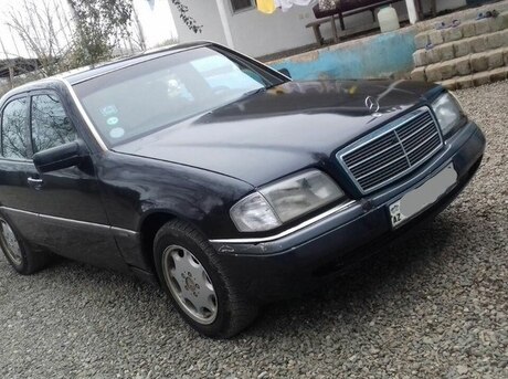 Mercedes C 180