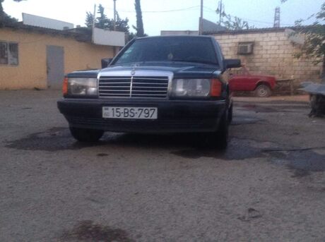 Mercedes 190