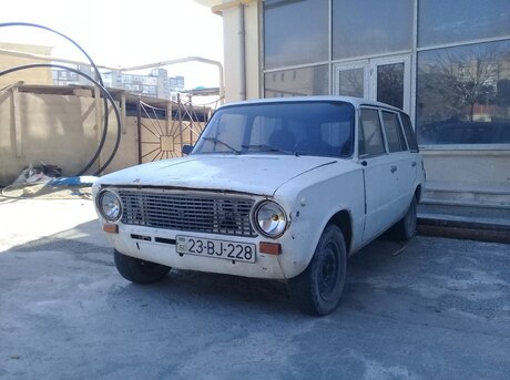 LADA (VAZ) 2102