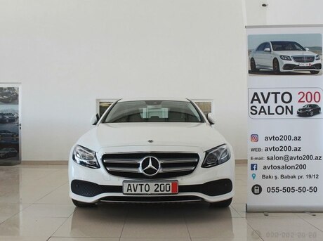 Mercedes E 220