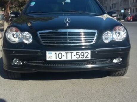 Mercedes C 320