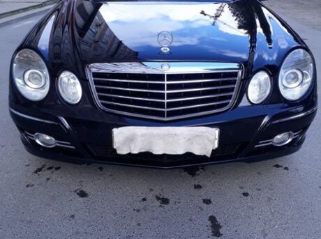 Mercedes E 220
