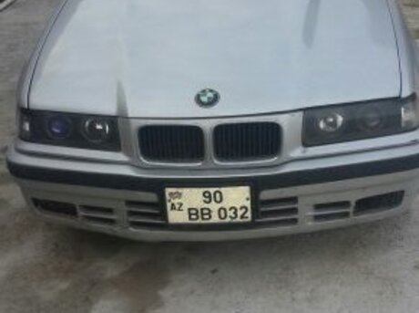 BMW 320