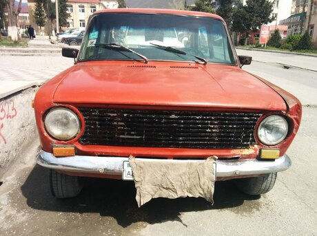 LADA (VAZ) 21013
