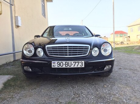 Mercedes E 320