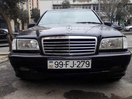 Mercedes C 180