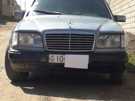 Mercedes E 260