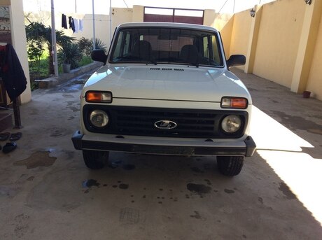 LADA (VAZ) Niva
