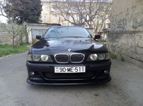 BMW 528