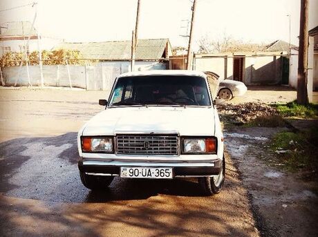 LADA (VAZ) 2107