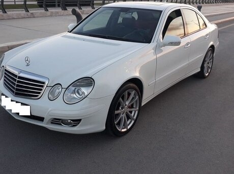 Mercedes E 220