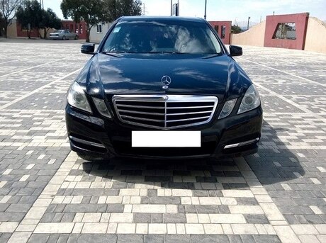 Mercedes E 200