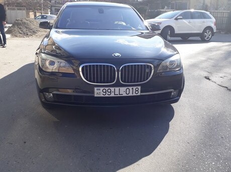 BMW 750