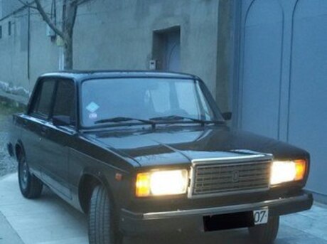 LADA (VAZ) 2107