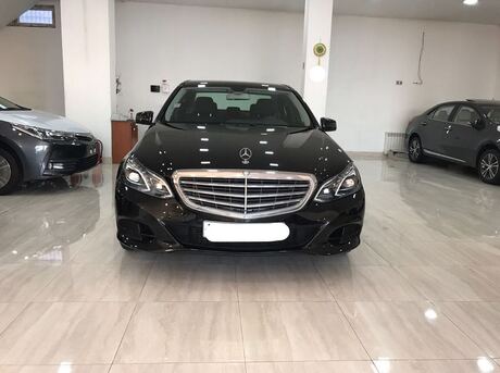 Mercedes E 220