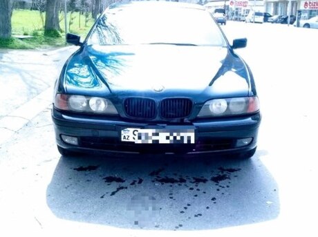 BMW 528