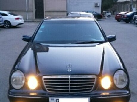 Mercedes E 270