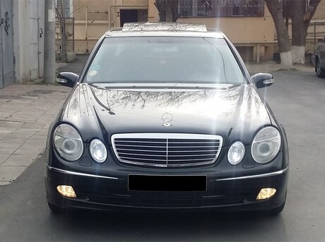 Mercedes E 320