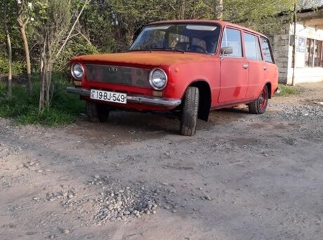 LADA (VAZ) 2102