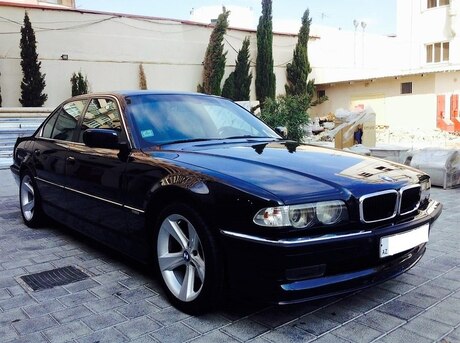 BMW 740