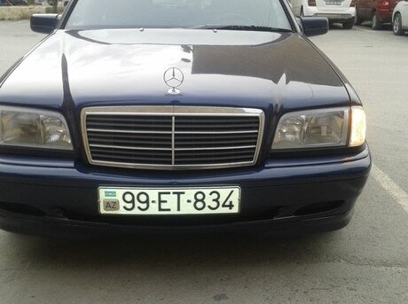 Mercedes C 180
