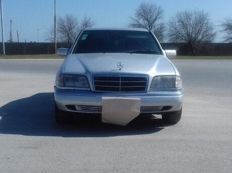 Mercedes C 280