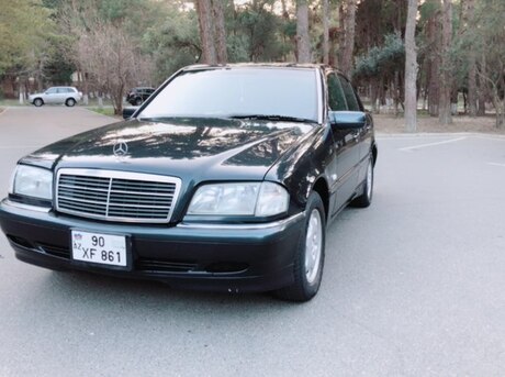 Mercedes C 240