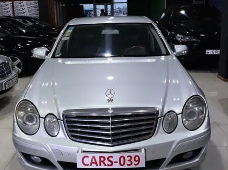 Mercedes E 220
