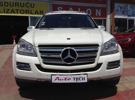 Mercedes GL 550