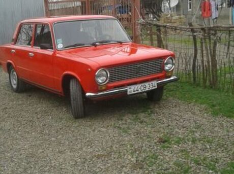 LADA (VAZ) 21011