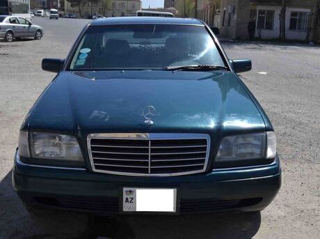 Mercedes C 280