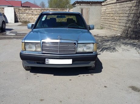 Mercedes 190