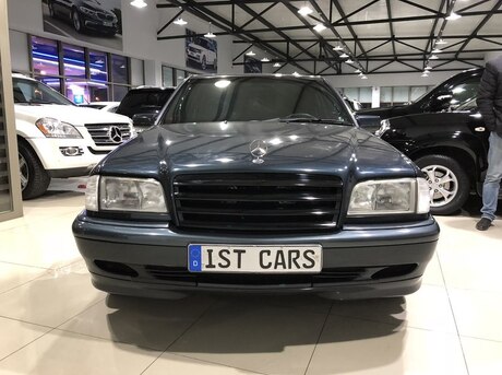 Mercedes C 180