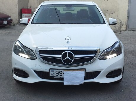 Mercedes E 220