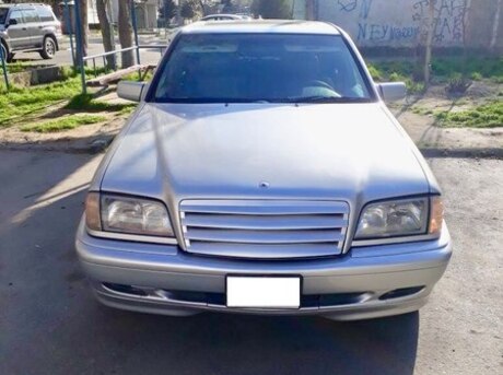 Mercedes C 280