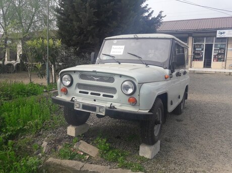 UAZ 31519