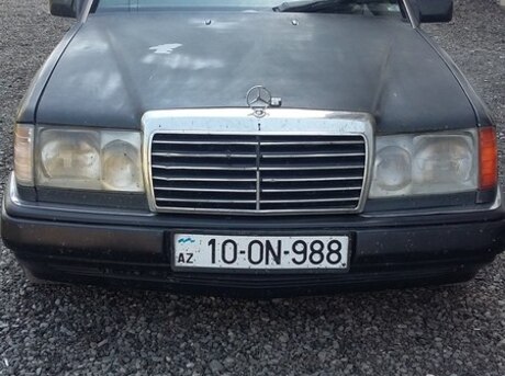 Mercedes E 300