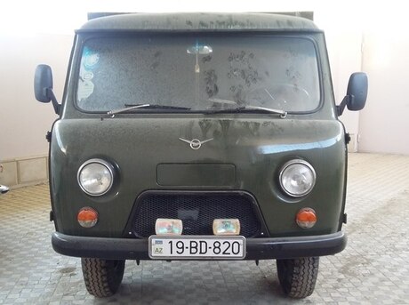 UAZ 3303
