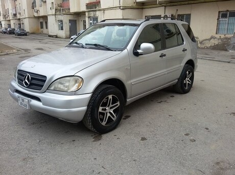 Mercedes ML 320
