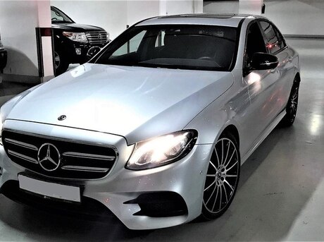 Mercedes E 200