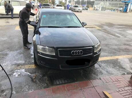 Audi A8