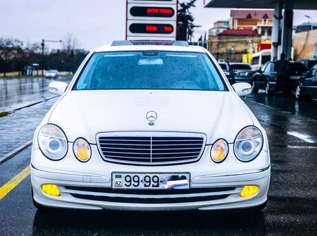 Mercedes E 320
