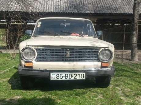 LADA (VAZ) 2102