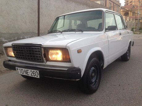 LADA (VAZ) 2107