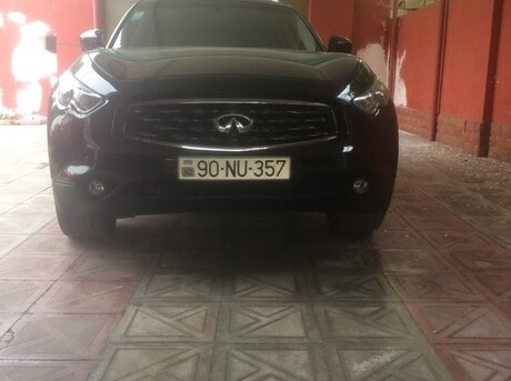 Infiniti FX35