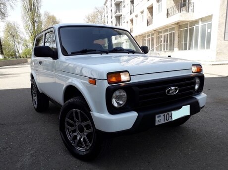 LADA (VAZ) Niva