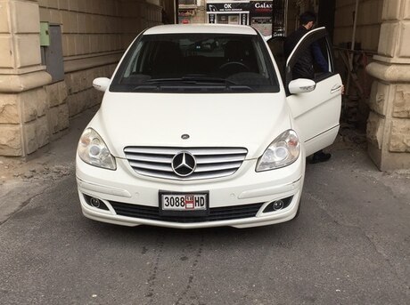 Mercedes B 170