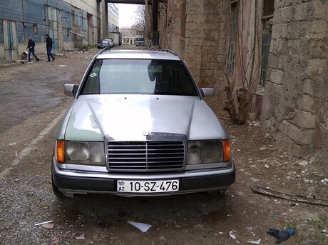 Mercedes E 300