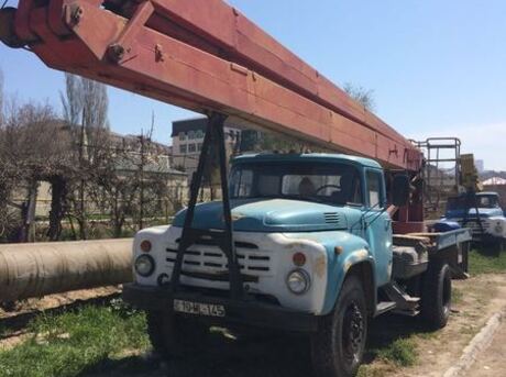 ZIL 130