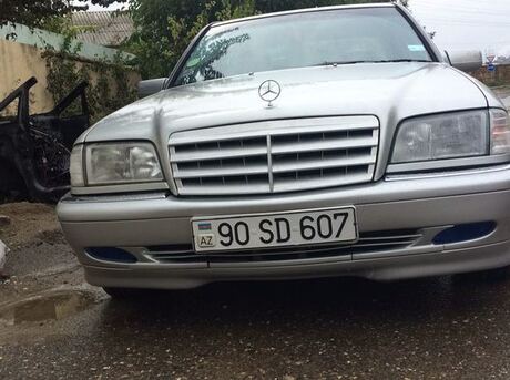 Mercedes C 280